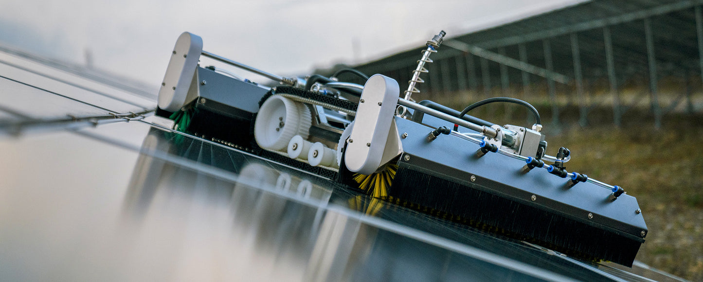 M1 Ultra lightweight and versatile mini solar robot.